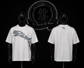 CAMISETA PM COLOR/BLANCO DETALLES/ESTAMPADO/LOGO/PEQUEÑO/ESPALDA