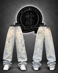 JEANS ACN BOTA RECTA /COLOR  /AZUL CLARO /DETALLE/ESTAMPADO “PERLAS’’FRONTAL Y ESPALDA