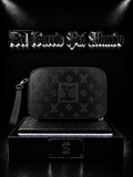 CARRIELE LV COLOR NEGRO/DETALLE/PLACA LV/ LV REPUJADO