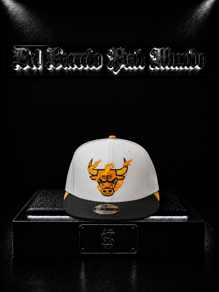 NEW ERA 9FIFTY CHICAGO BULLS COLOR/BLANCA/AZUL DETALLE/LOGO/BORDADO/NARANJA