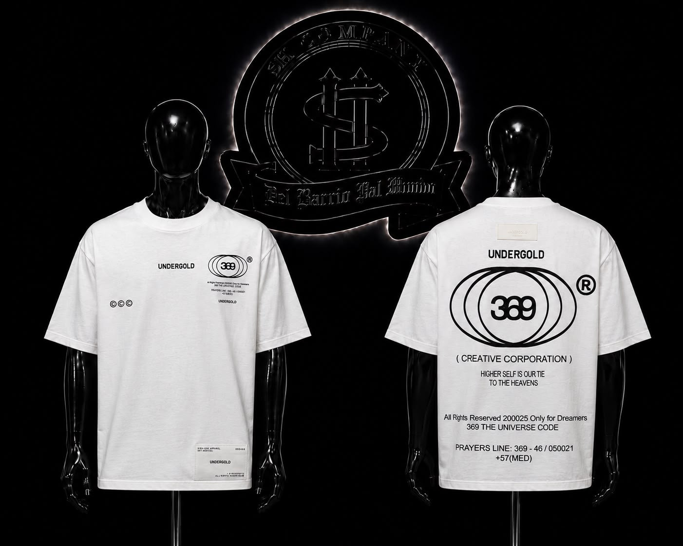 CAMISETA UND COLOR/BLANCO DETALLES/ESTAMPADO/GRAFICO/ESPALDA/NEGRO