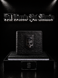 BILLETERA PHILP COLOR NEGRO/DETALLES/PLACA CENTRAL "CALAVERA"/RELIEVE / NEGRO
