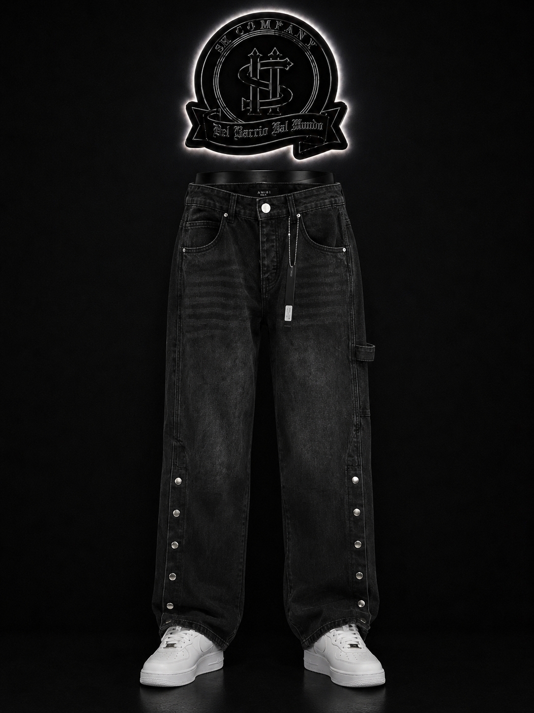 JEANS BAGGY BOTA RECTA COLOR/NEGRO DETALLE/BOTONES/BOTA