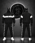 CONJUNTO LCST COLOR NEGRO/DETALLES/LOGO FRONTAL/LINEAS GRUESAS HORIZONTAL MANGAS