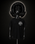 CAMISETA NK COLOR/NEGRO DETALLES/ESTAMPADO/LOGO/ADELANTE