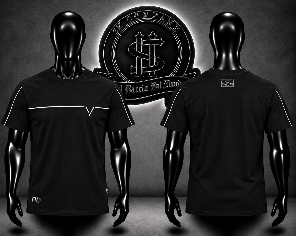CAMISETA VLNTN COLOR NEGRO/DETALLE/ LINEA HORIZONTAL FRONTAL CON LOGO "V"/LOGO ESPALDA