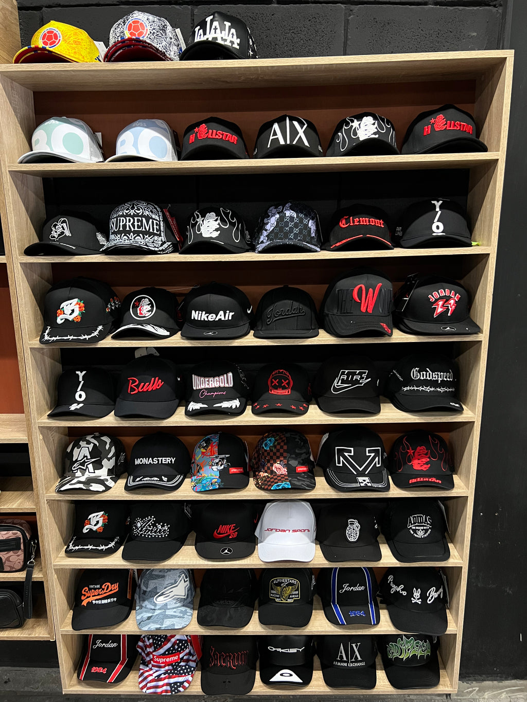 GORRAS AL DETAL Y AL MAYOR