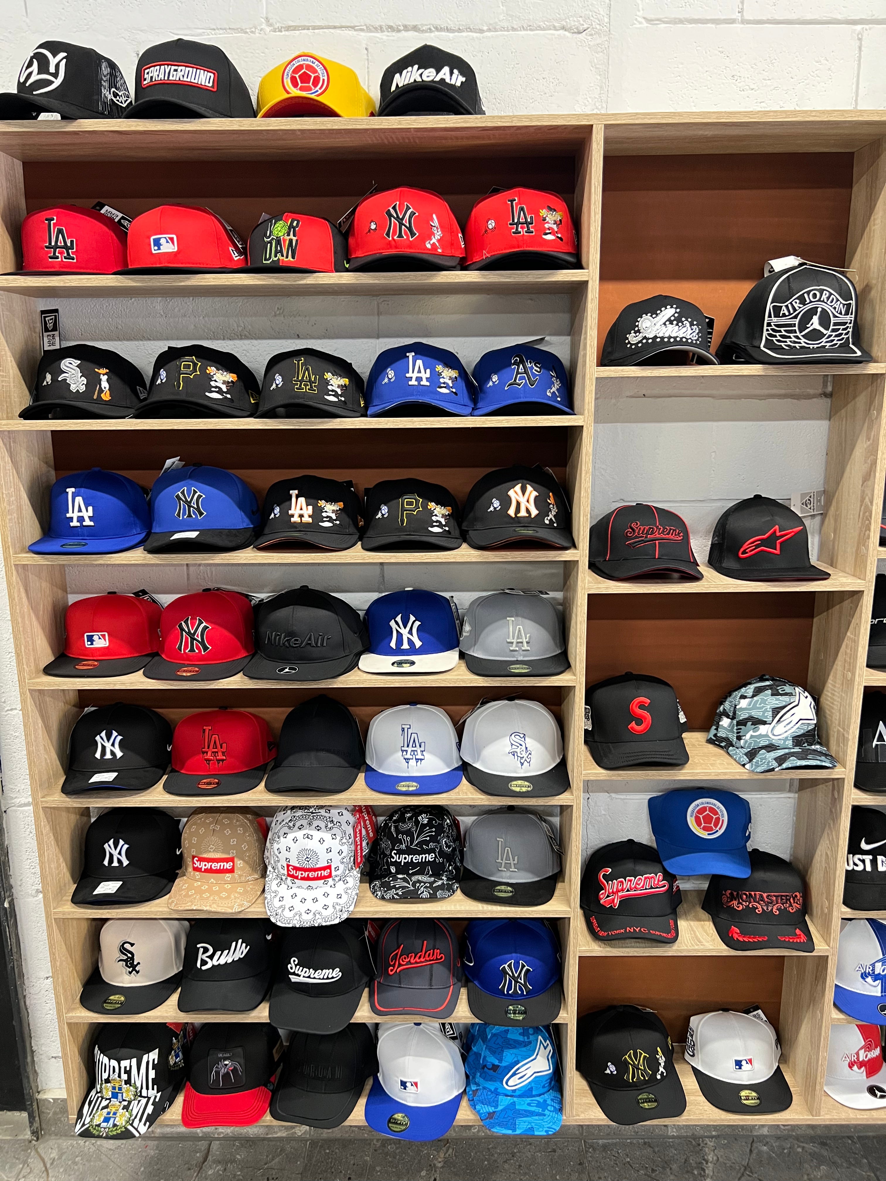 GORRAS AL DETAL Y AL MAYOR