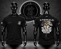 CAMISETA UNDGLD COLOR NEGRO/DETALLE/LOGO DELANTERO/ESTAMPADO GRAFICO ESPALDA