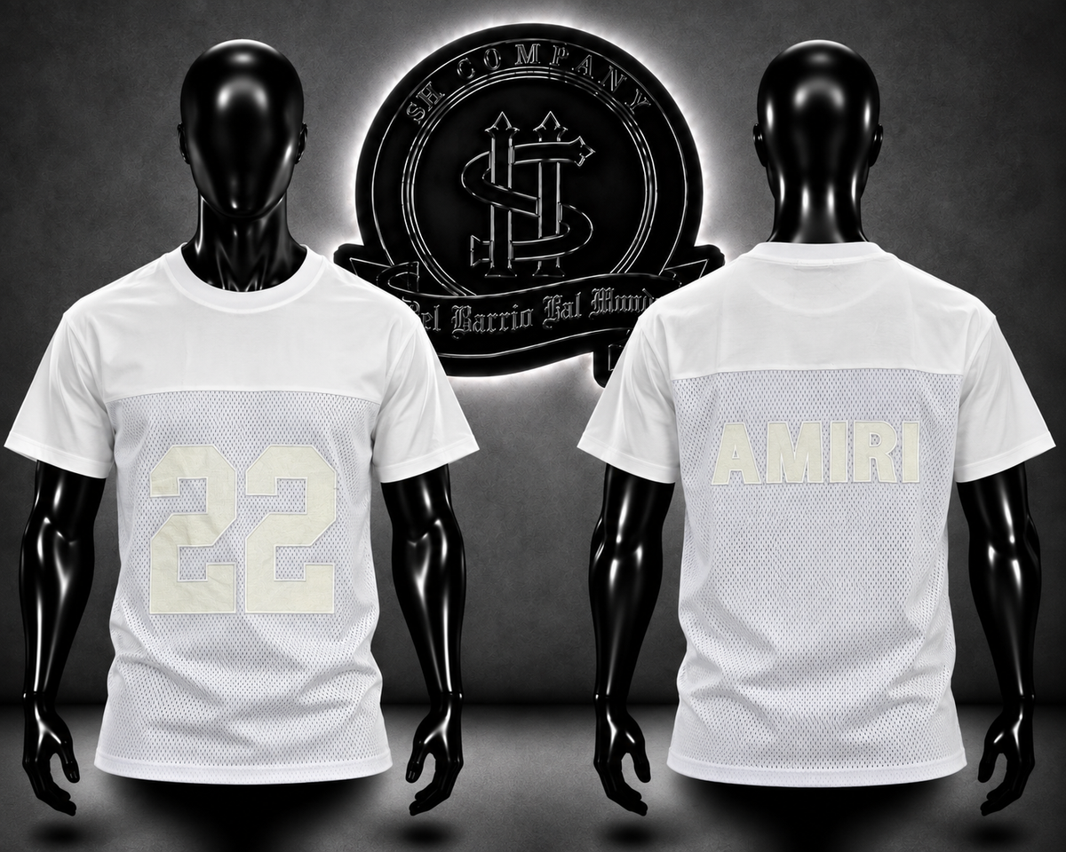 CAMISETA AMR COLOR BLANCO/DETALLE/TRANSPIRABLE/ESTAMPADO DELANTERO/LOGO ESPALDA